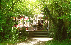 Hier sehen Sie den Eingang des Park-Restaurant Fellbach